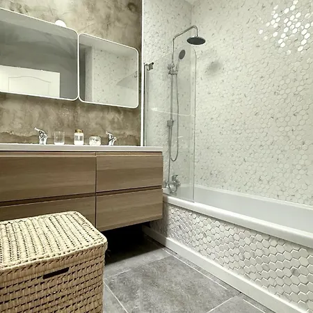 L'aurea Apartment